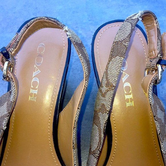 COACH New York Ferry Platform Wedge Open Toe Sandals w/logo throughout - Size 8B - Picture 13 of 17